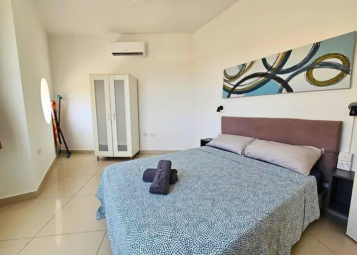 Bright & Spacious Village Apartament Mgarr