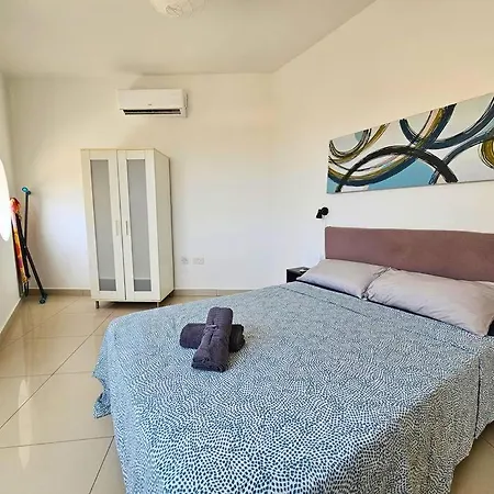Bright & Spacious Village Apartment Mgarr